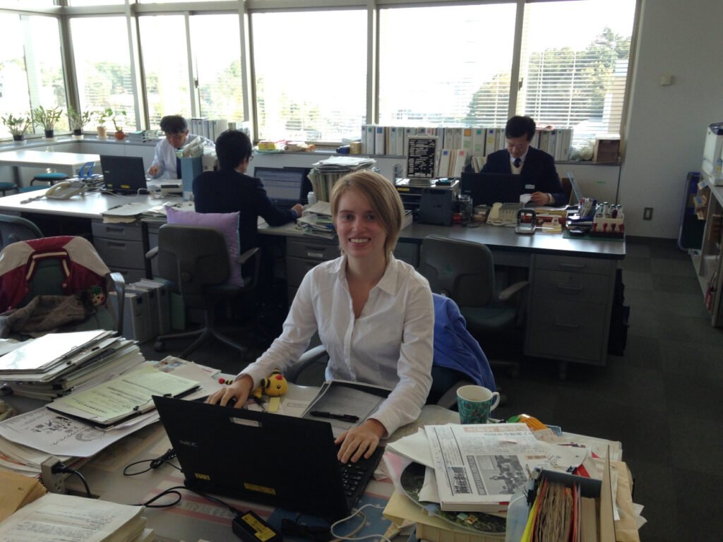 Kelsey in Japanese office